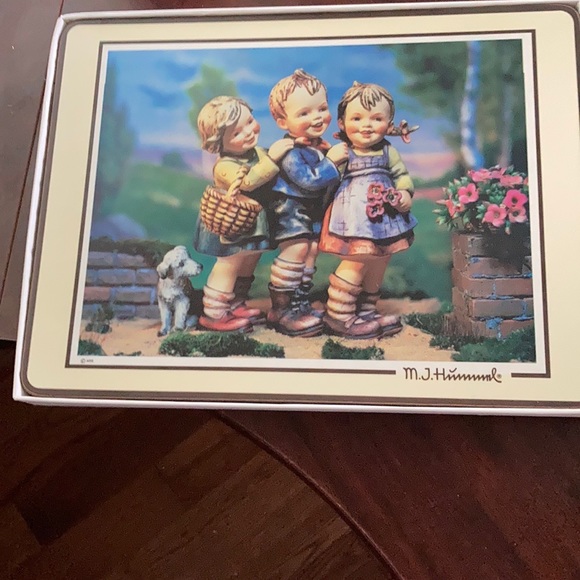 4 vintage Hummel cork board placemats - Picture 2 of 7